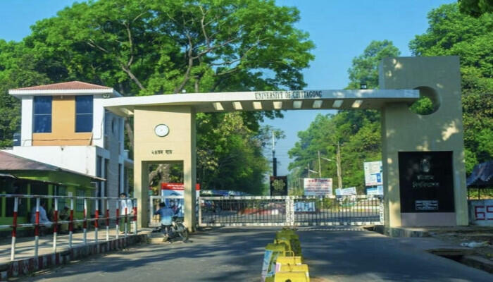 চবি শিক্ষকের পদোন্নতিবোর্ড বাতিল, বাগবিতণ্ডায় জড়ানো শিক্ষার্থীদের ক্ষমা