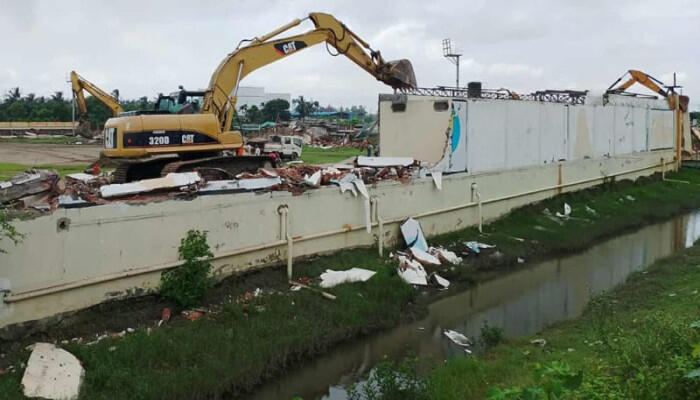 ৩৯ প্রভাবশালীর দখলে থাকা সরকারি জায়গা উদ্ধারে চট্টগ্রামে পাউবো’র অভিযান