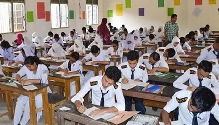 গোপালগঞ্জ জেলায় আগামীকালের এইচএসসি পরীক্ষা স্থগিত