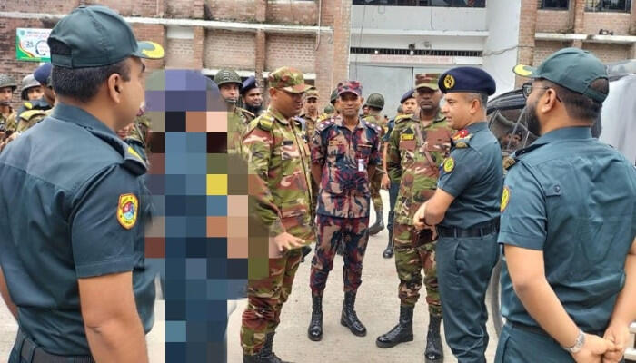 গোপালগঞ্জ জেলা কারাগার পরিদর্শন করেছেন অতিরিক্ত কারা মহাপরিদর্শক