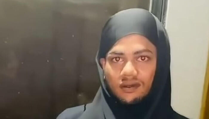 বোরকা পরে রোহিঙ্গা শিবিরে ঢুকতে গিয়ে ধরা ৩ যুবক