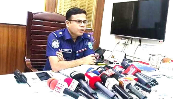আইফোনের জন্য অপহরণ-ধর্ষণের নাটক, কলেজ ছাত্রীসহ আটক ৩