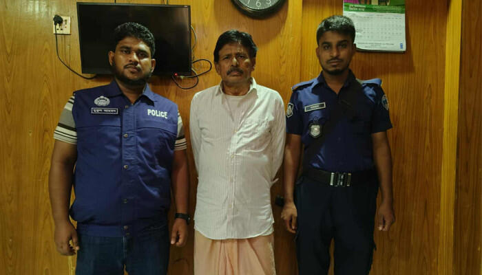সন্দ্বীপ উপজেলা আ.লীগ সভাপতি আলাউদ্দিন বেদন ককটেলসহ হাতিয়া থেকে গ্রেফতার