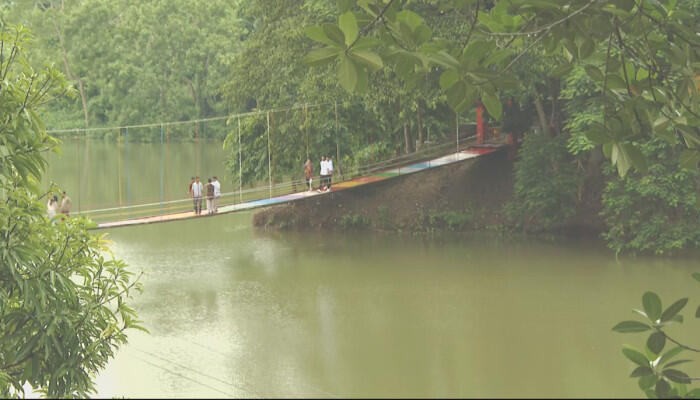 সশস্ত্র গোষ্ঠীর তৎপরতায় পাহাড়ে পর্যটন সংকট, বাড়ছে অর্থনৈতিক চাপ