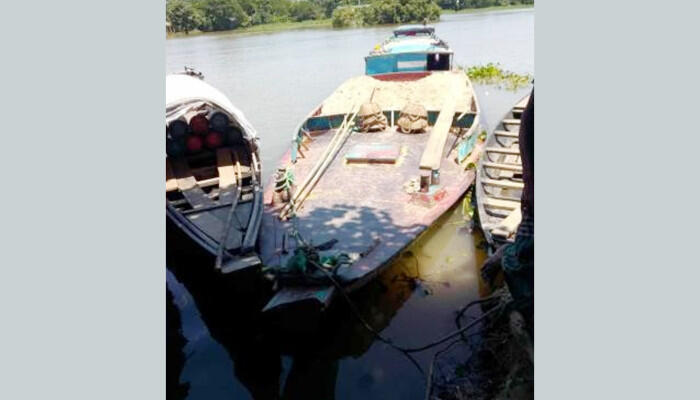কলমাকান্দায় ভ্রাম্যমাণ আদালতে জব্দ হওয়া অবৈধ বালুভর্তি নৌকা রাতারাতি উধাও