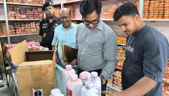 কিশোরগঞ্জে খাদ্যে ভেজাল: ৫ প্রতিষ্ঠানকে ৫ লাখ টাকা জরিমানা