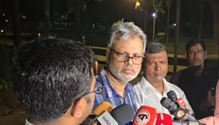 ঢাবি ডাকসু ভিপি প্রার্থী জালালকে রুমমেট ছুরিকাঘাতের অভিযোগে পুলিশের কাছে সোপর্দ