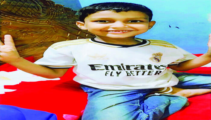 ৩৩ হাজার ভোল্ট বিদ্যুৎ কেড়ে নিল শিশু সিয়ামের প্রাণ