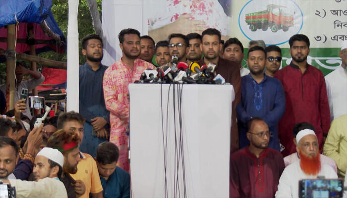 নুরুল হক নুরের ওপর হামলা: স্বরাষ্ট্র উপদেষ্টার পদত্যাগ দাবি গণঅধিকার পরিষদের