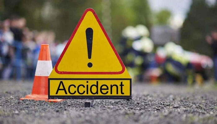 ফেনীতে মহাসড়কে বাস-ট্রাক সংঘর্ষে নিহত ২, আহত বহু
