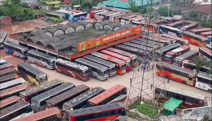 জনদুর্ভোগের কথা ভেবে ময়মনসিংহে বাস ধর্মঘট প্রত্যাহার