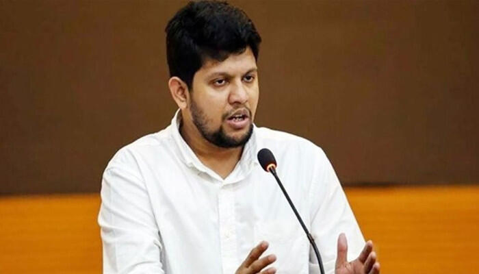 দ্রুত সাংবাদিক সুরক্ষা আইন ও অনলাইন নীতিমালা আসছে: জানালেন তথ্য উপদেষ্টা