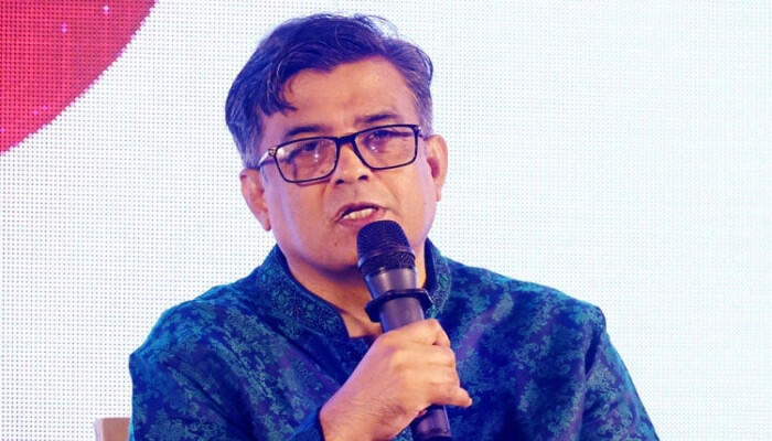 ‘ফ্যাসিস্ট আওয়ামী লীগের বিরুদ্ধে ঐক্যবদ্ধ হতে হবে’ — প্রধান উপদেষ্টার প্রেস সচিব শফিকুল আলম
