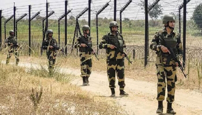 দিল্লিতে নিহত বেড়ে ১৩ বিস্ফোরণের পর বাংলাদেশসহ তিন সীমান্তে সতর্ক ভারত