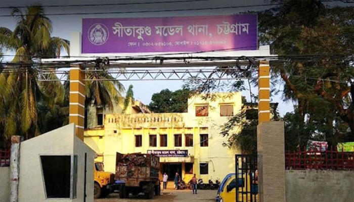 চট্টগ্রামে ট্রেন দুর্ঘটনায় জুয়েলার্স কর্মচারীর মৃত্যু