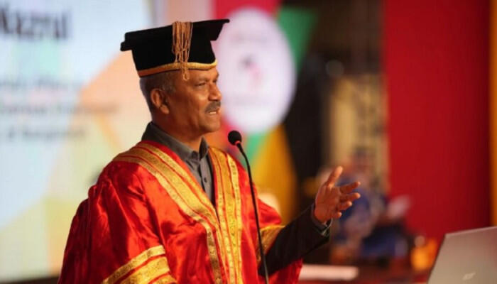 শিক্ষিত হতে হলে শুধু ডিগ্রি নয়, চাই দক্ষতা ও সততা: ড. আসিফ নজরুল