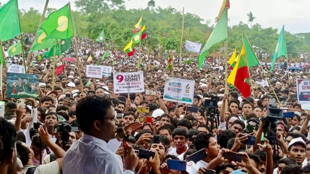 গণহত্যা স্মরণে উখিয়ায় লাখো রোহিঙ্গার প্রত্যাবাসন দাবিতে সমাবেশ