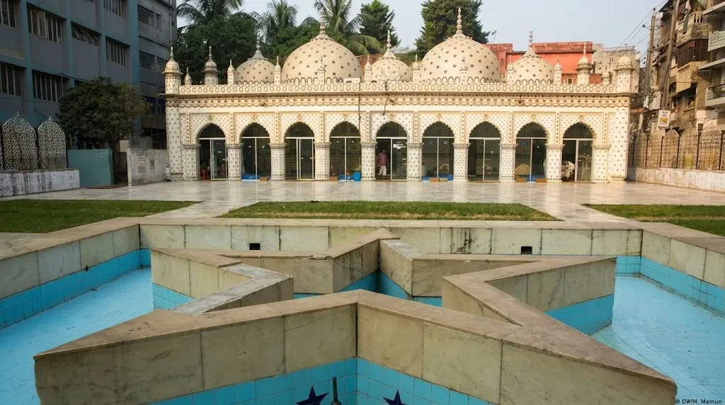 ইসলামি ইতিহাসে মসজিদের বহুমুখী ভূমিকা
