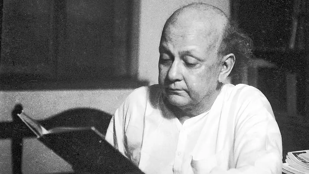 শুধু রম্যলেখক নন, বিশ্বসাহিত্যের অনন্য গদ্যশিল্পী সৈয়দ মুজতবা আলী