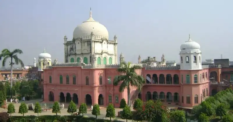 দারুল উলুম দেওবন্দে ‘গঙ্গা জল’ ঢালার ঘোষণা হিন্দু রক্ষা দলের