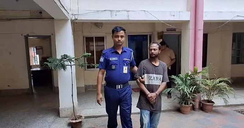 মৌলভীবাজারে টিকটকে প্রধানমন্ত্রীকে নিয়ে কটূক্তির অভিযোগে যুবক আটক